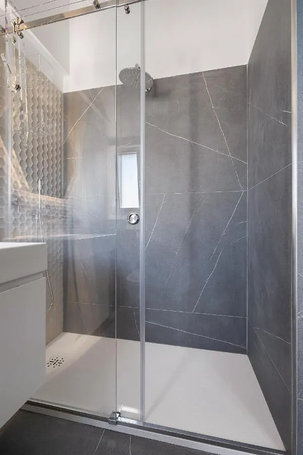 Archimedes Luxury Apartment With Terrace Palerme