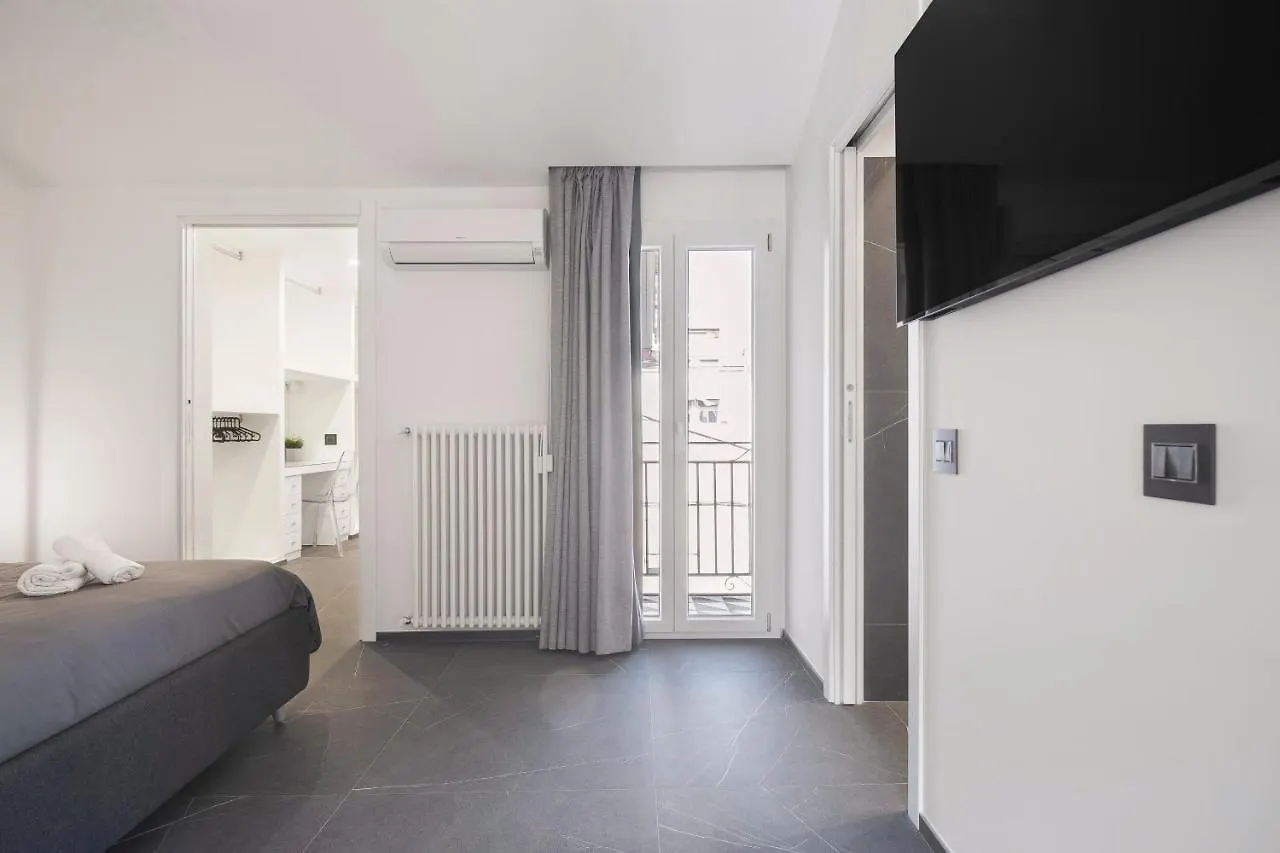 Archimedes Luxury Apartment With Terrace Palerme