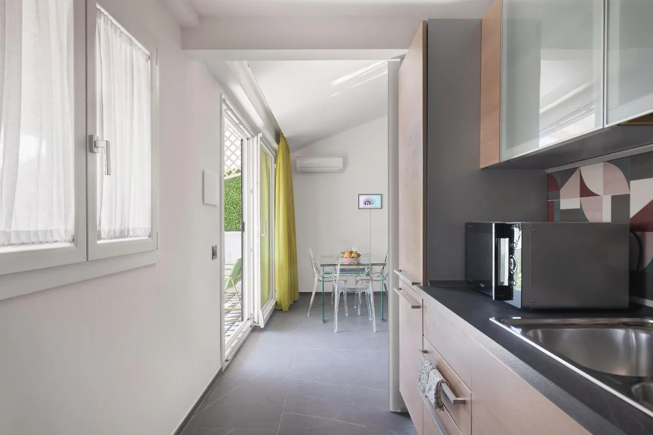 Archimedes Luxury Apartment With Terrace Palerme